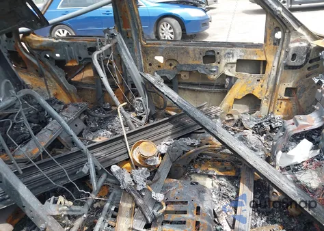 2008 Saab 9-7X 5.3I из США, поврежденный, VIN 5S3ET13M382803395